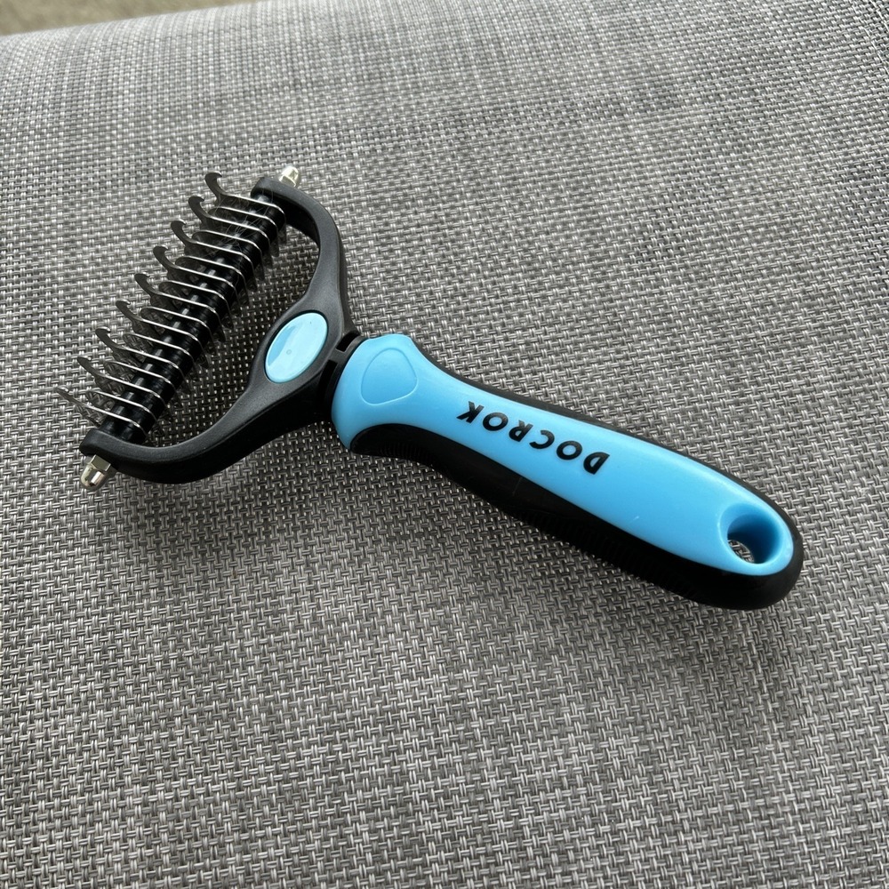 Pet Hair Removal Comb for Dogs Cat Double-sided Detangler Dematting Pet Brush